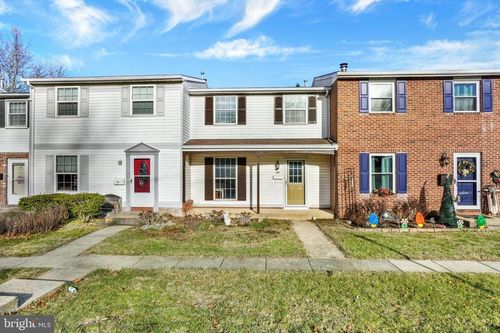 89 W Walnut St, YOE, PA, 17313-1027 | Card Image