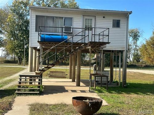 72 S River Rd, Elsberry, MO, 63343-3311 | Card Image