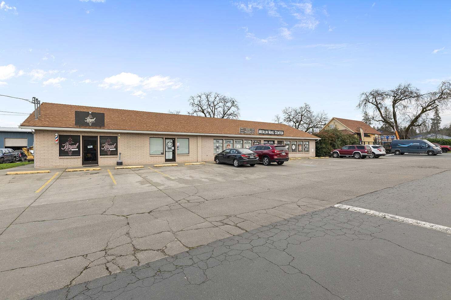 Commercial Sale in Merlin