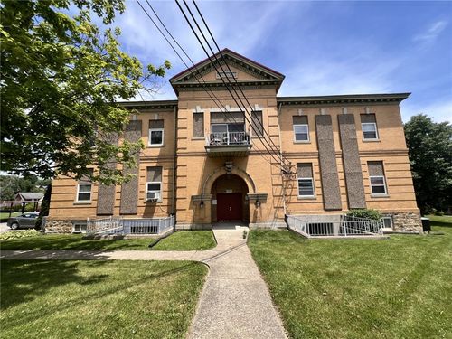 2101-230 W Berkeley St, Uniontown, PA, 15401-5500 | Card Image