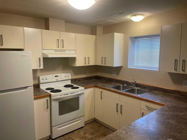 130 8 Ave Sw, Home with 0 bedrooms, 0 bathrooms and 4 parking in High River AB | Image 33