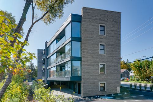 203-32 Brunel Rd, Huntsville, ON, P1H1P5 | Card Image