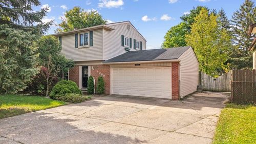 11008 17 Mile Rd, Sterling Heights, MI, 48313-4900 | Card Image
