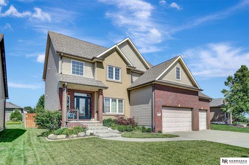 8933 S 30th St, Lincoln, NE, 68516-5945 | Card Image