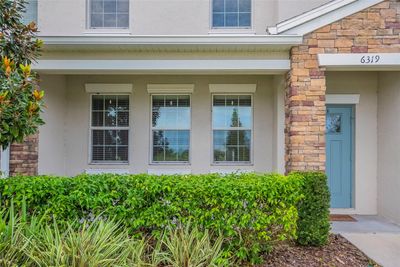 6319 Shore Vista Place, Townhouse with 3 bedrooms, 2 bathrooms and null parking in Apollo Beach FL | Image 2