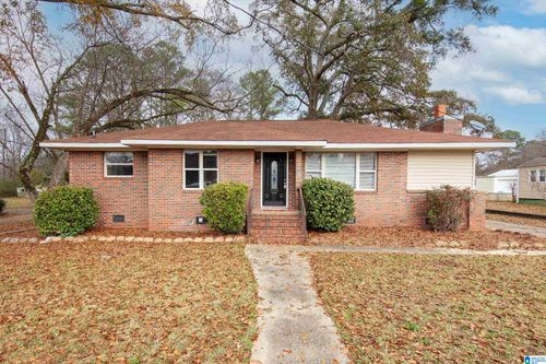6051 Willow Cir, Bessemer, AL, 35023-4324 | Card Image