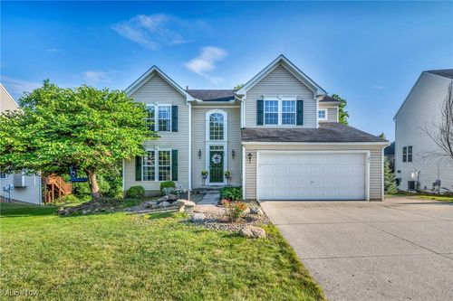 1122 Tinkers Green Dr, Streetsboro, OH, 44241-4995 | Card Image