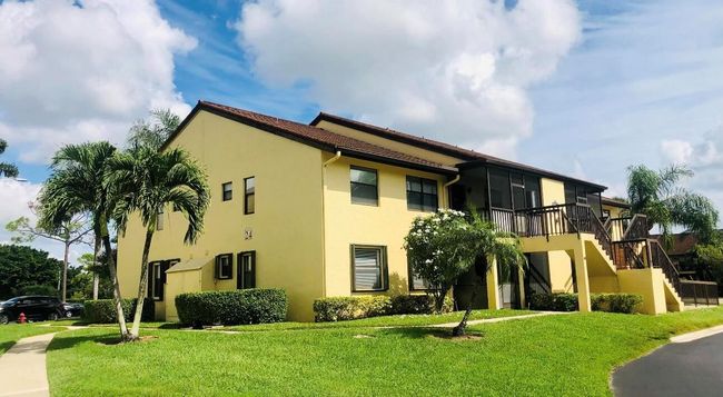 201 - 4695 Lucerne Lakes 201 Boulevard, Condo with 2 bedrooms, 2 bathrooms and null parking in Lake Worth FL | Image 11