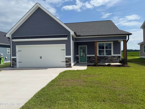 1015 Seven Iron Dr, Ayden, NC, 28513-6101 | Card Image