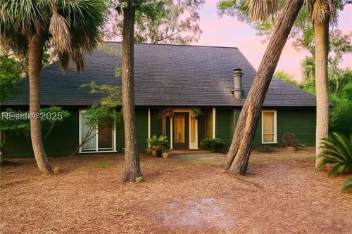 3 Flamingo St, Hilton Head Island, SC, 29928-6432 | Card Image