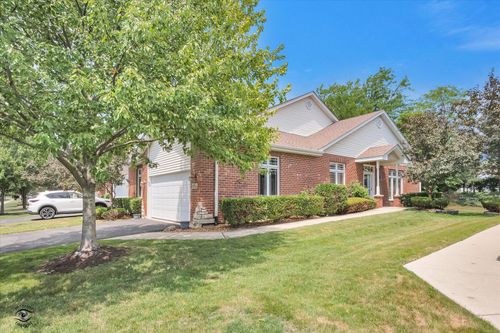 10754 Canterbury Dr, Mokena, IL, 60448-1085 | Card Image