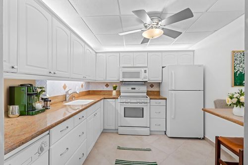 apt-303-2615 Ne 1st Ct, Boynton Beach, FL, 33435-2010 | Card Image