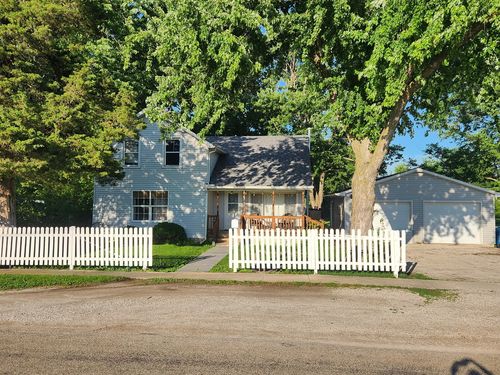 829 Oak St, Minonk, IL, 61760-1151 | Card Image