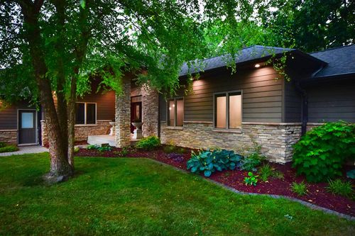 2919 E 62nd Pl, Hobart, IN, 46342-6441 | Card Image