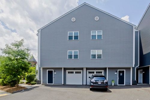 1d-1 Canal St, South Hadley, MA, 01075-7213 | Card Image