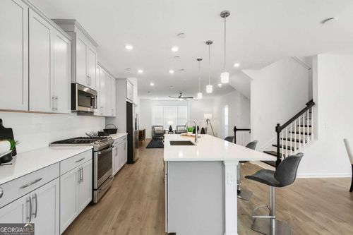 3970-3970 Pierson Trce, Suwanee, GA, 30024-5653 | Card Image