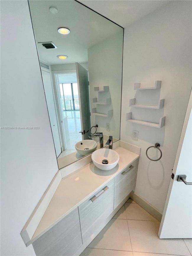 UNIT-3808 - 650 Ne 32 Nd St, Condo with 1 bedrooms, 2 bathrooms and null parking in Miami FL | Image 26