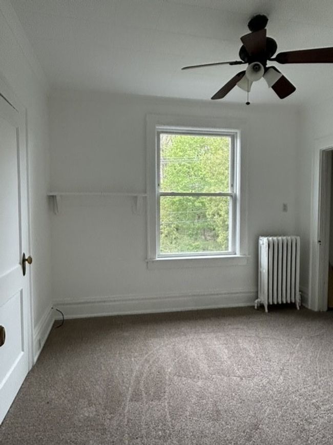 2nd Bedroom New carpeting, ceiling fan | Image 14