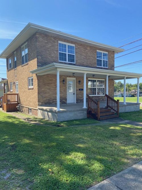 310 E 6th St, Wellston, OH, 45692 | Card Image