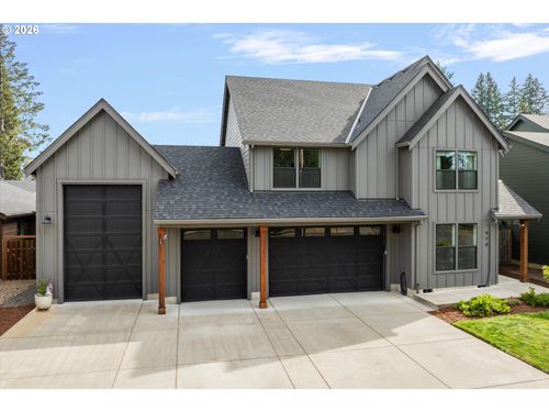 970 Se Darrow Rd, Estacada, OR, 97023-7466 | Card Image