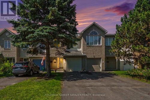 16 Crownridge Dr, Kanata, ON, K2M2M7 | Card Image