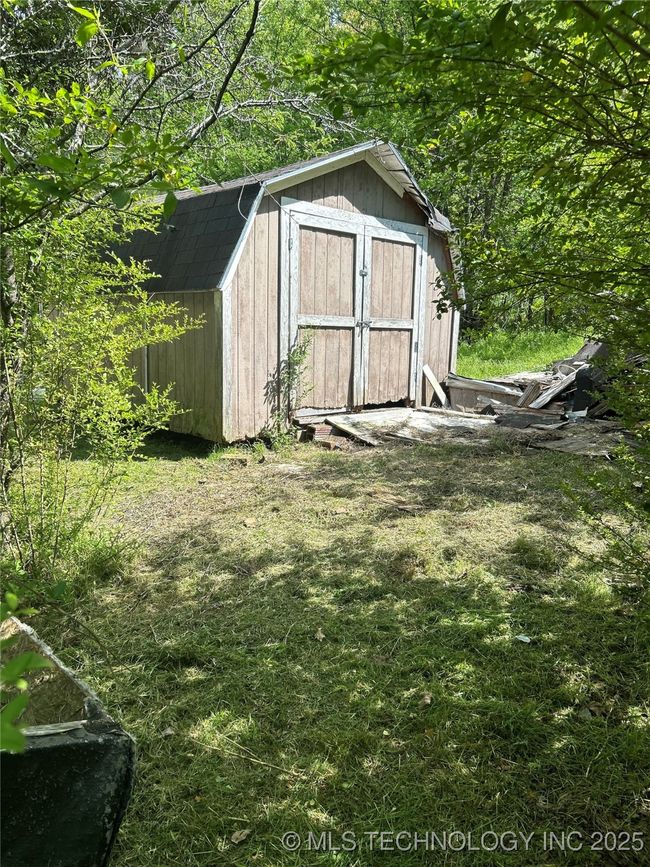 220 Comanche Ave, House other with 2 bedrooms, 1 bathrooms and null parking in McAlester OK | Image 31