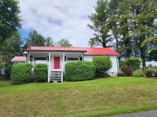 273 Faith Dr, Galax, VA, 24333-4658 | Card Image