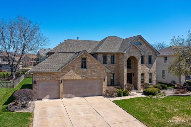406 Camden Cir, House other with 4 bedrooms, 4 bathrooms and 3 parking in Oswego IL | Image 41