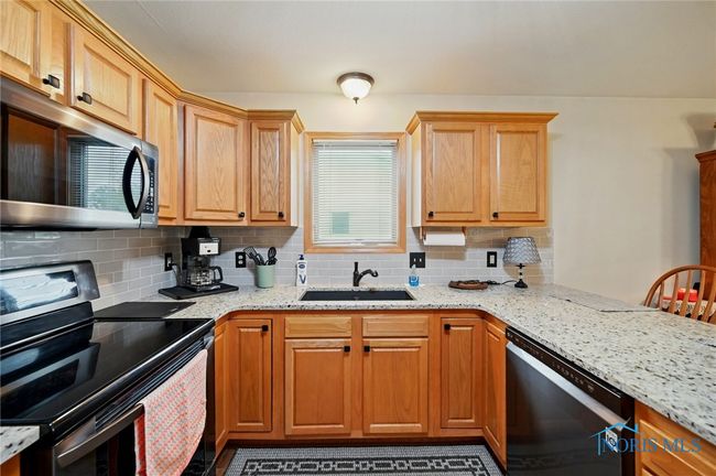 2310 Villa W, Condo with 2 bedrooms, 2 bathrooms and 2 parking in Findlay OH | Image 15