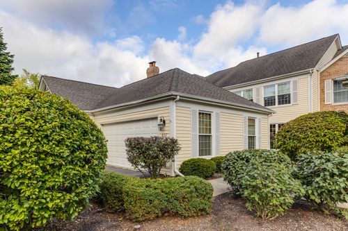 837 Suffield Sq, Lincolnshire, IL, 60069-3433 | Card Image