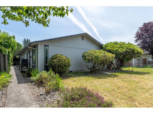 360 24th Ave, Longview, WA, 98632 | Card Image