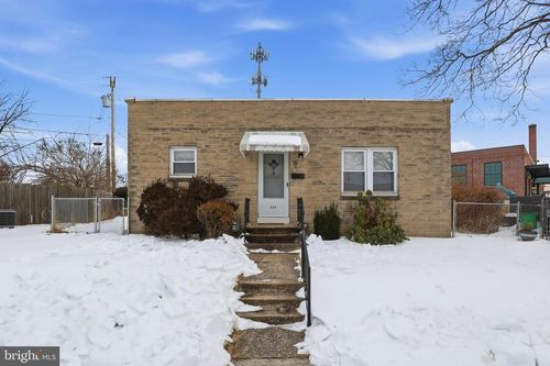 339 Fredrick Ct, YORK, PA, 17403-2527 | Card Image