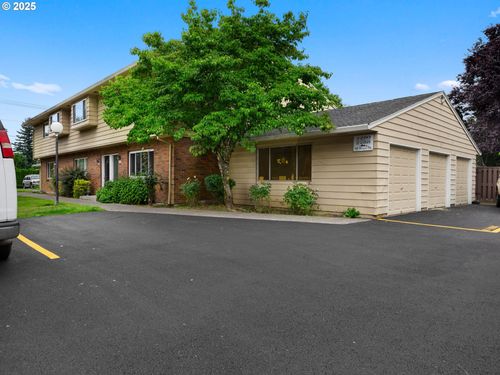 2280 Ne Hogan Dr, Gresham, OR, 97030-4152 | Card Image