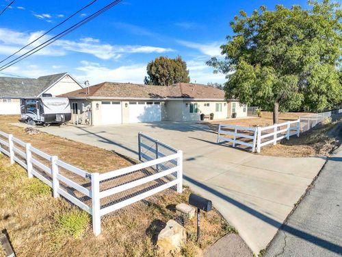224 Sage Rd, El Cajon, CA, 92021-3872 | Card Image