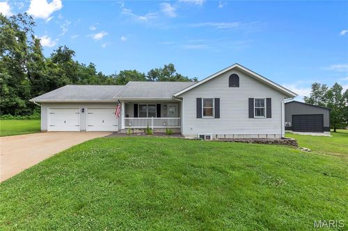11 Osage Cir, Perryville, MO, 63775-3232 | Card Image
