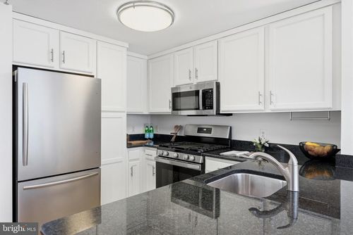 s406-355 I Street Sw, WASHINGTON, DC, 20024 | Card Image