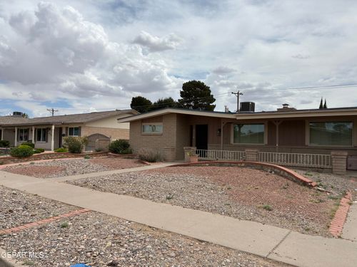 8316 Wh Burges Dr, El Paso, TX, 79925-5043 | Card Image