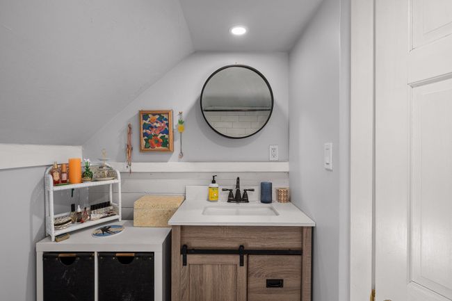 9 Hollow Rd, House other with 3 bedrooms, 3 bathrooms and null parking in Waterbury Ctr VT | Image 14