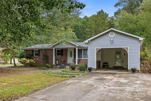151 Debby Ln, Rutherfordton, NC, 28139-7223 | Card Image