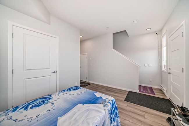 405 Corner Glen Circle Ne, Home with 3 bedrooms, 2 bathrooms and 2 parking in Calgary AB | Image 3