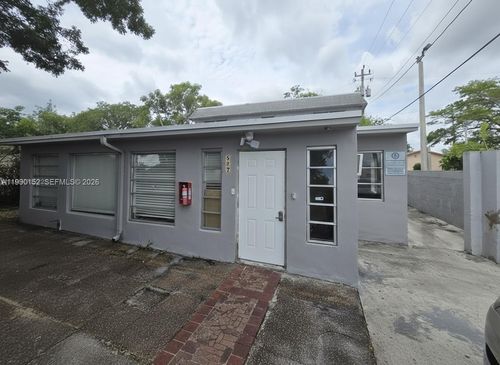 537 Nw 20th Ave, Fort Lauderdale, FL, 33311-8747 | Card Image