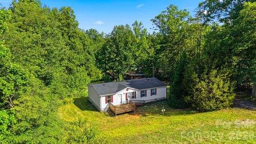 2691 Green Haven Cir, Morganton, NC, 28655-9316 | Card Image