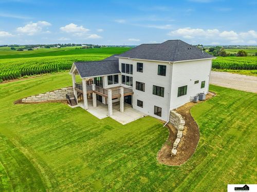 1652 County Rd E, Wahoo, NE, 68066-4046 | Card Image