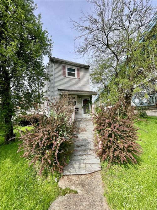 507 Agnes St, Mc Kees Rocks, PA, 15136-2888 | Card Image