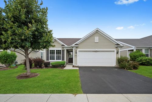 621 Pleasant Dr, Shorewood, IL, 60404-9576 | Card Image