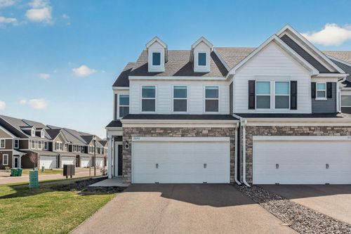 5373 94th Ln N, Brooklyn Park, MN, 55443-2433 | Card Image