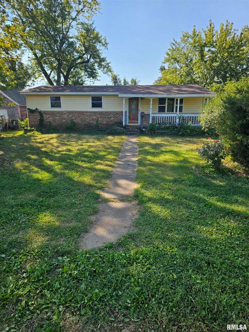 610 W Wilmot St, Chillicothe, IL, 61523-1134 | Card Image