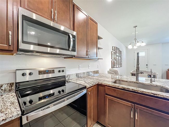 11785 Tidal Aly, Townhouse with 3 bedrooms, 3 bathrooms and null parking in ORLANDO FL | Image 7