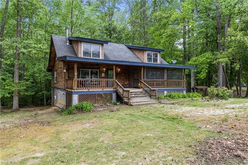 11202 Cabins End Ln, Gloucester, VA, 23061-2601 | Card Image