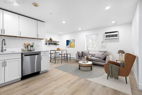 apt-16-55 Broad St, Lynn, MA, 01902-5053 | Card Image